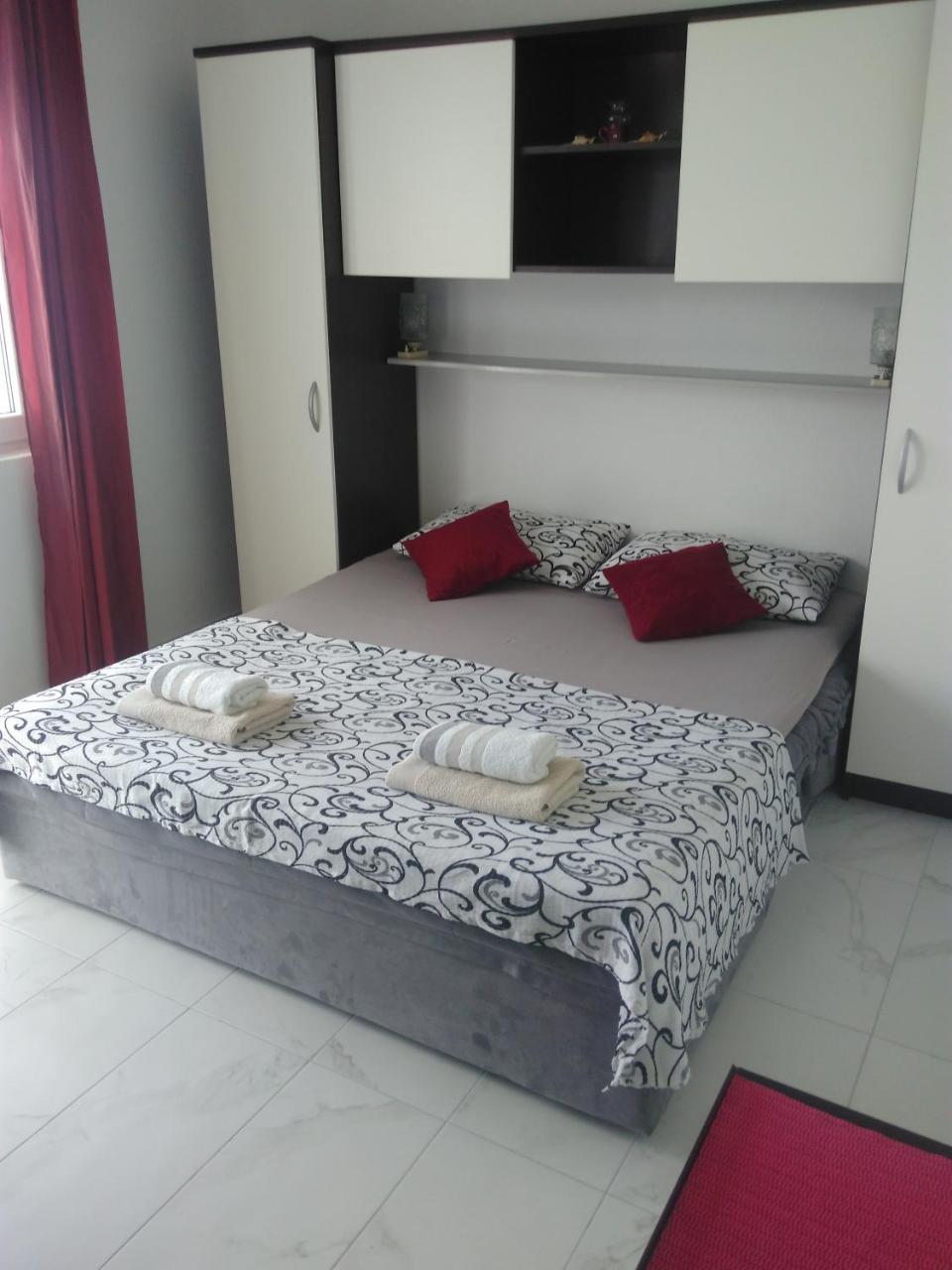 Apartment Vesna Милна Стая снимка